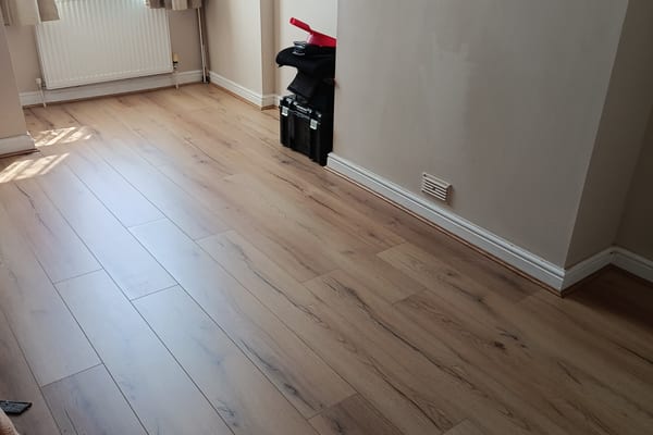 Flooring & Laminate